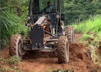 Iconha: Prefeitura faz manutenção na estrada de Retiro