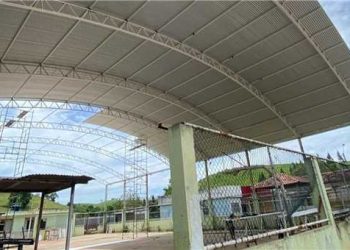 Itapemirim: Está em fase final a reforma da quadra de Córrego do Ouro