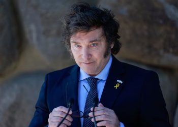 Mundo: Mercados argentinos dobram aposta em Milei enquanto investidores ‘começam a acreditar’