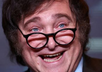 Argentina: Governo Milei proíbe linguagem neutra em toda a administração pública