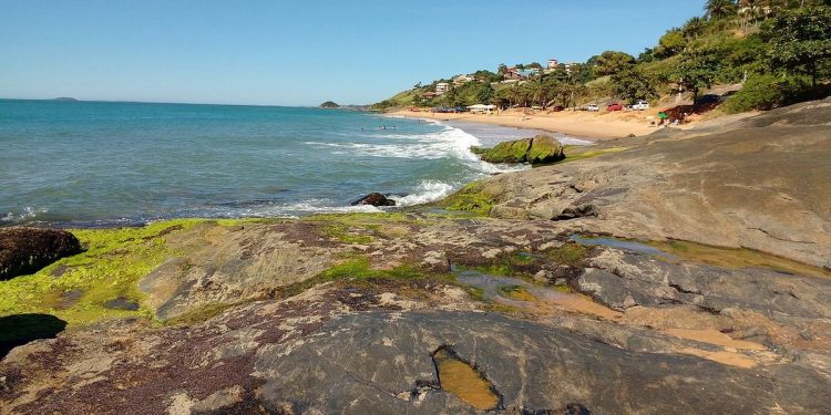 Piúma: Explore o paraíso escondido na Praia do Pau Grande