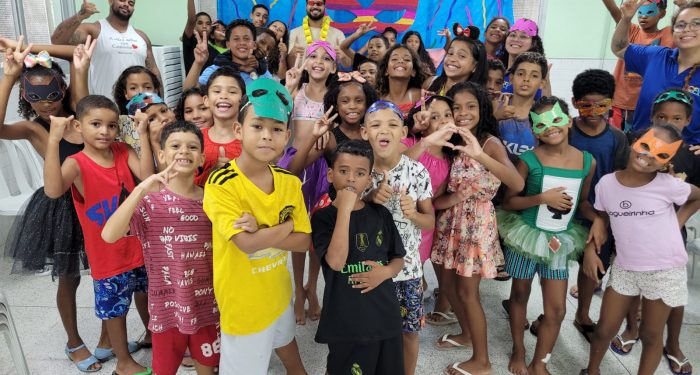 Vitória: Baile do Centro de Convivência Jaburu vira point de super-heróis