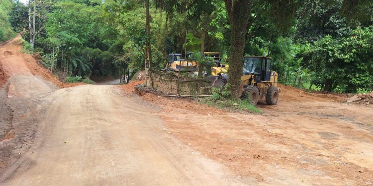 Rio Novo: Melhoria nas estradas chega a São Caetano com Revsol