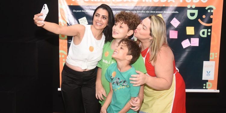 Guarapari: HIFA leva ‘ciência da felicidade’ a pacientes