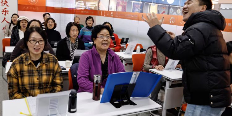 China: Tutoria de idosos está crescendo rapidamente no país asiático