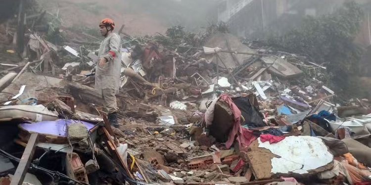 Brasil: Governo Federal reconhece situação de emergência em Petrópolis após fortes chuvas