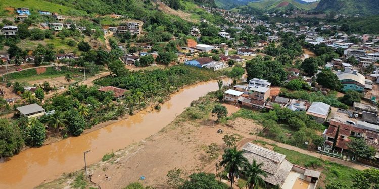 Espírito Santo: Governo do Estado atua em diversas frentes de trabalho em resposta às chuvas na região sul do Estado