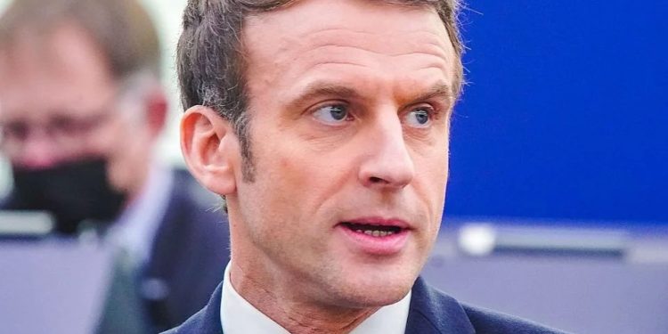 Mundo: Macron foi à Guiana Francesa antes da visita ao Brasil