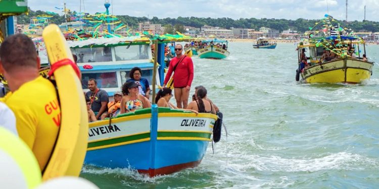 Marataízes: Festa das Canoas completa 114 anos de fé e tradição