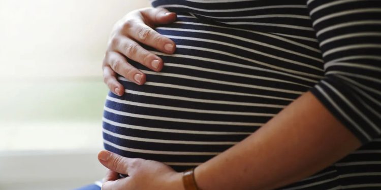 Mundo: 97% dos países terão queda na taxa de fertilidade até 2100