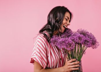 Guarapari: Exposição “Mulheres Extraordinárias” comemora o Dia Internacional da Mulher