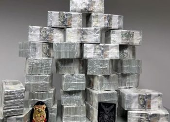 Brasil: PF encontra US$ 3 milhões em parede falsa durante operação contra lavagem de dinheiro