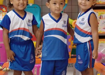 Kennedy: Educação entrega uniformes escolares