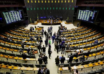 Brasil: Câmara aprova novo Ensino Médio e proposta vai ao Senado