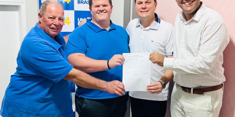Política: Renato Lorencini se filia ao União Brasil para concorrer à Prefeitura de Anchieta