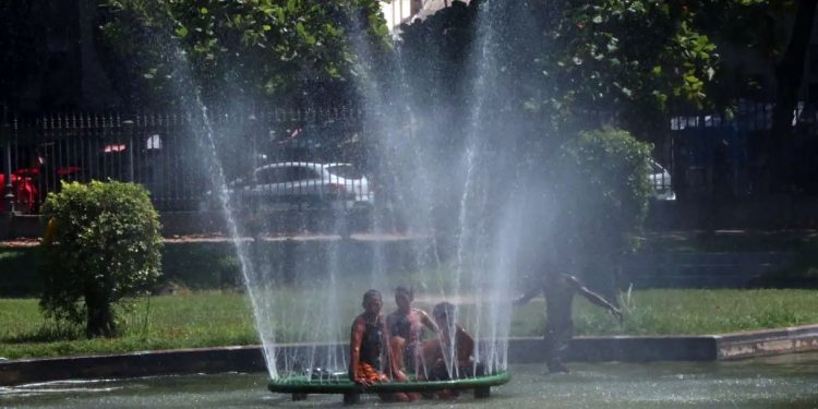 Calor extremo: Rio renova recorde de sensação térmica com 62,3º C