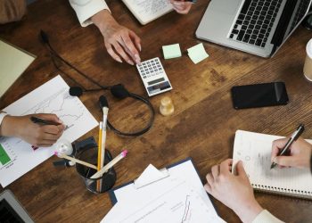 Comportamento: Cursos de etiqueta corporativa prosperam no pós-pandemia