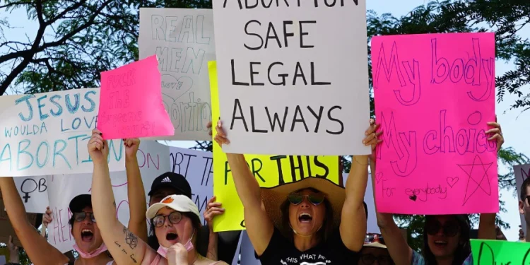 Flórida: Proibição do aborto a partir da sexta semana de gestação passa a valer esta semana