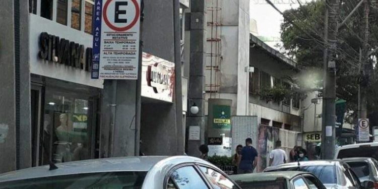 Guarapari: Empresa retoma operação de estacionamento rotativo
