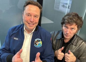 Argentina: Milei oferece apoio a Musk em disputa envolvendo plataforma X e o Brasil