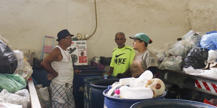 Piúma: Prefeitura faz visita técnica aos catadores de Iconha