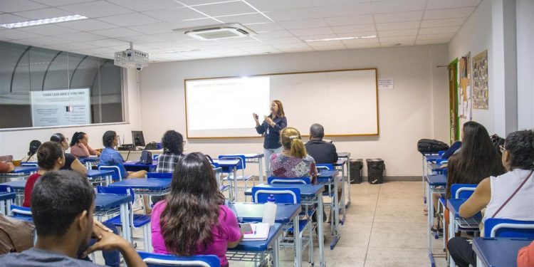 Piúma: Prefeitura e Sebrae promovem palestra sobre planejamento empresarial