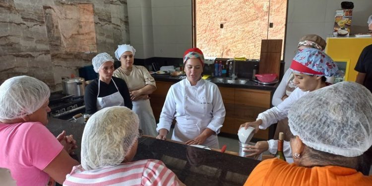 Turismo: Programa de Qualificação para o Turismo abre cursos em vários municípios do Espírito Santo