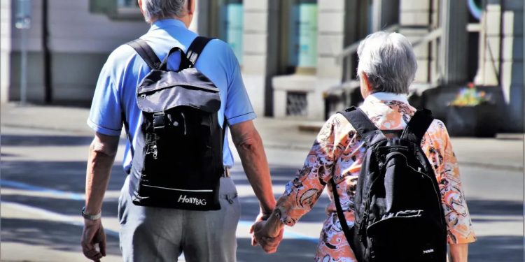 Turismo na terceira idade: Idosos buscam novas amizades e segurança na hora de viajar