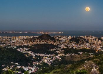 Vitória: Parque da Fonte Grande aberto para contemplação da lua cheia nesta quarta (24)