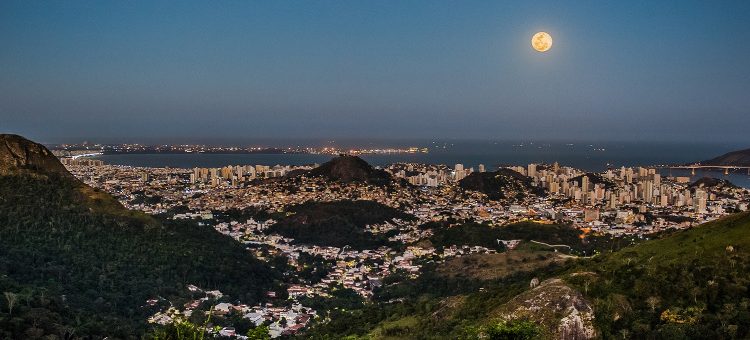 Vitória: Parque da Fonte Grande aberto para contemplação da lua cheia nesta quarta (24)