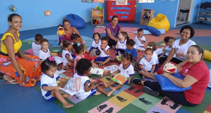 Vitória: Piquenique literário encanta crianças e estimula o hábito da leitura