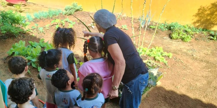 Anchieta: Semana de brincadeiras e leitura para ensinar a alimentação saudável