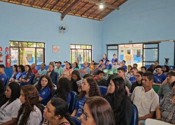 Anchieta: Agricultores recebem orientação e 32 mil mudas de pupunha