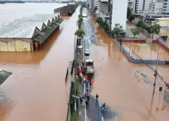 Clima: Guaíba chega a 4,77 metros e atinge maior cheia da história de Porto Alegre