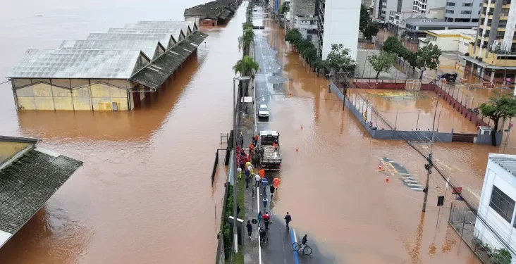 Clima: Guaíba chega a 4,77 metros e atinge maior cheia da história de Porto Alegre