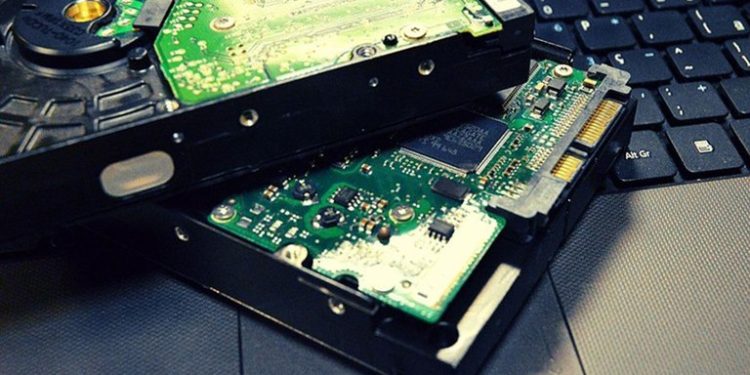 Piúma: PF combate abuso sexual infantil por meio da internet no ES