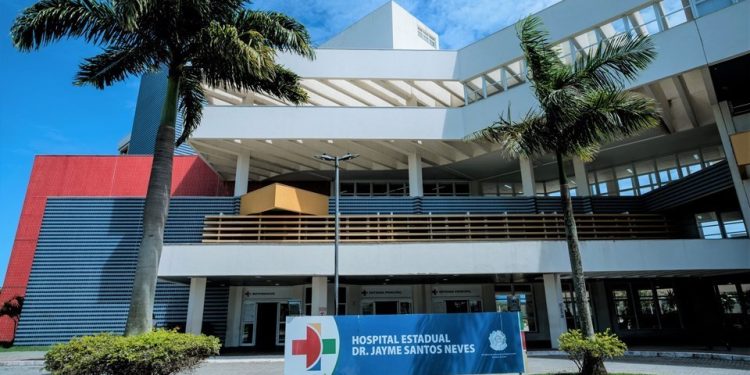 Espírito Santo: Hospital Estadual Dr. Jayme Santos Neves divulga oportunidades de emprego