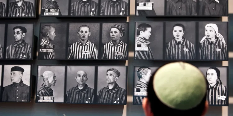 Tecnologia: Pesquisadores do Holocausto usam IA para identificar vítimas