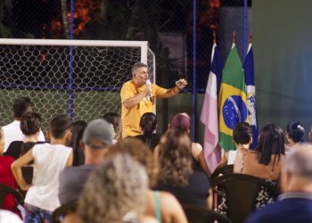 Piúma: Prefeitura entrega reforma da quadra do Portinho