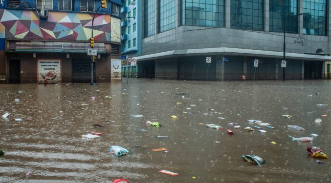 Rio Grande do Sul: Leptospirose se alastra após enchentes e preocupa autoridades