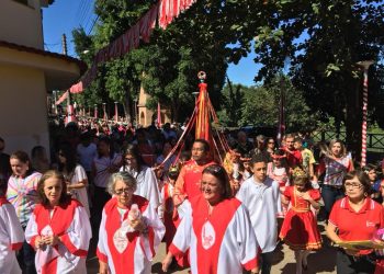 Anchieta: Começou a Festa do Divino em Jabaquara