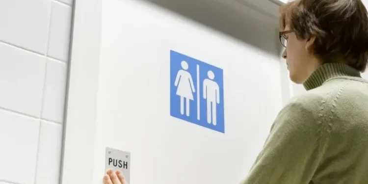 Justiça: STF encerra julgamento e rejeita recurso sobre uso de banheiro por pessoas trans