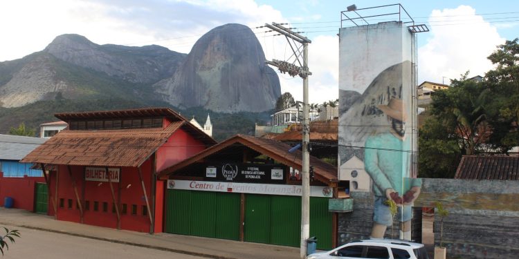 Pedra Azul: Ingressos disponíveis para a Festa do Morango 2024