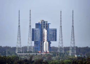China: Espaçonave pousa no outro lado da Lua em missão histórica
