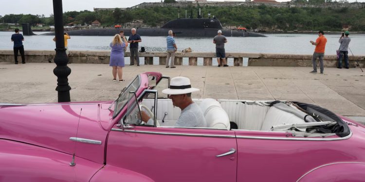 Tensão: Navios de guerra russos chegam a Cuba