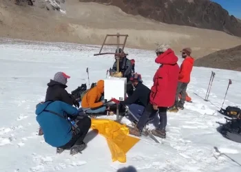Bolívia: Cientistas usam equipamento inovador para medir derretimento de geleiras nos Andes