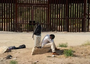 EUA: Nova norma permite deportar imigrantes ilegais em questão de horas