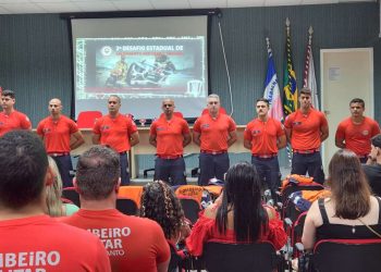 Guarapari: Bombeiros comemoram feito histórico em desafio de salvamento veicular