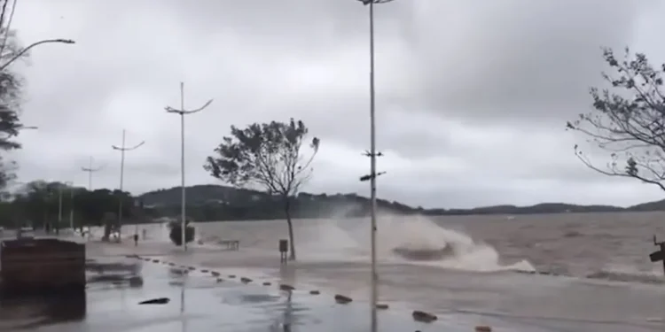 Porto Alegre: Guaíba deve atingir cota de alerta nesta quarta-feira (19)