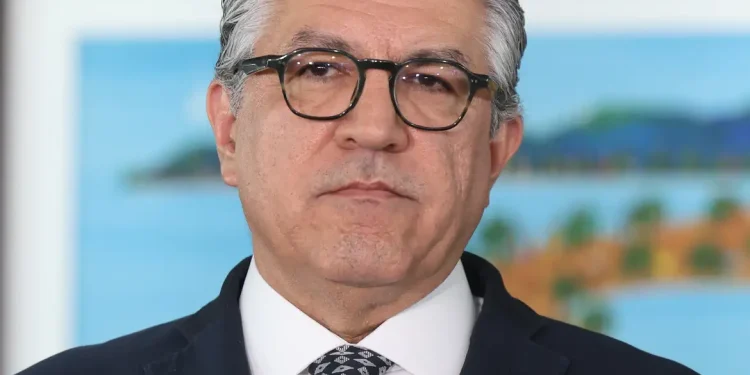 Padilha: “Não contem com governo para mudança na legislação de aborto”